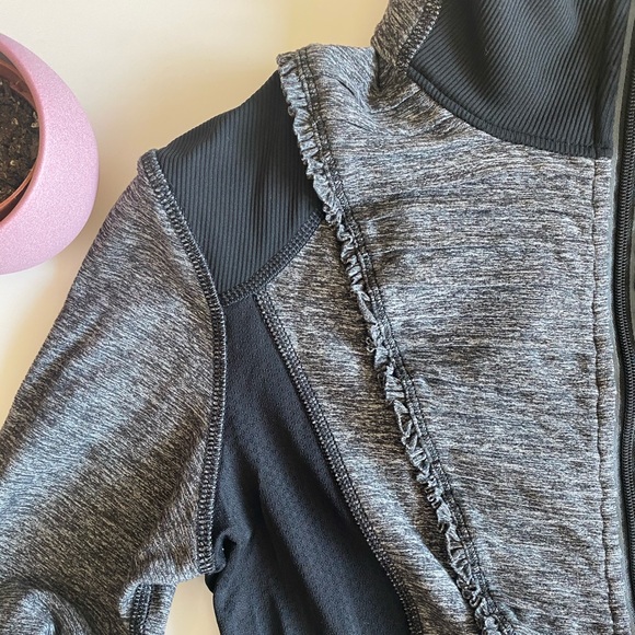Lululemon Run Your Heart Out Pullover Half Zip Sweater Long Sleeve Top - Picture 12 of 15